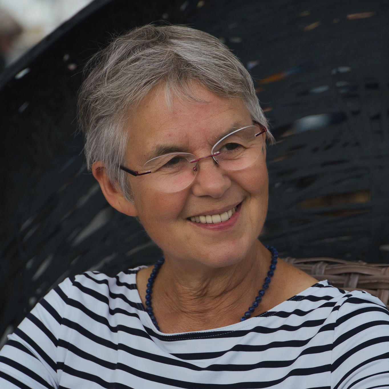 Porträt Dr. Petra Strobel